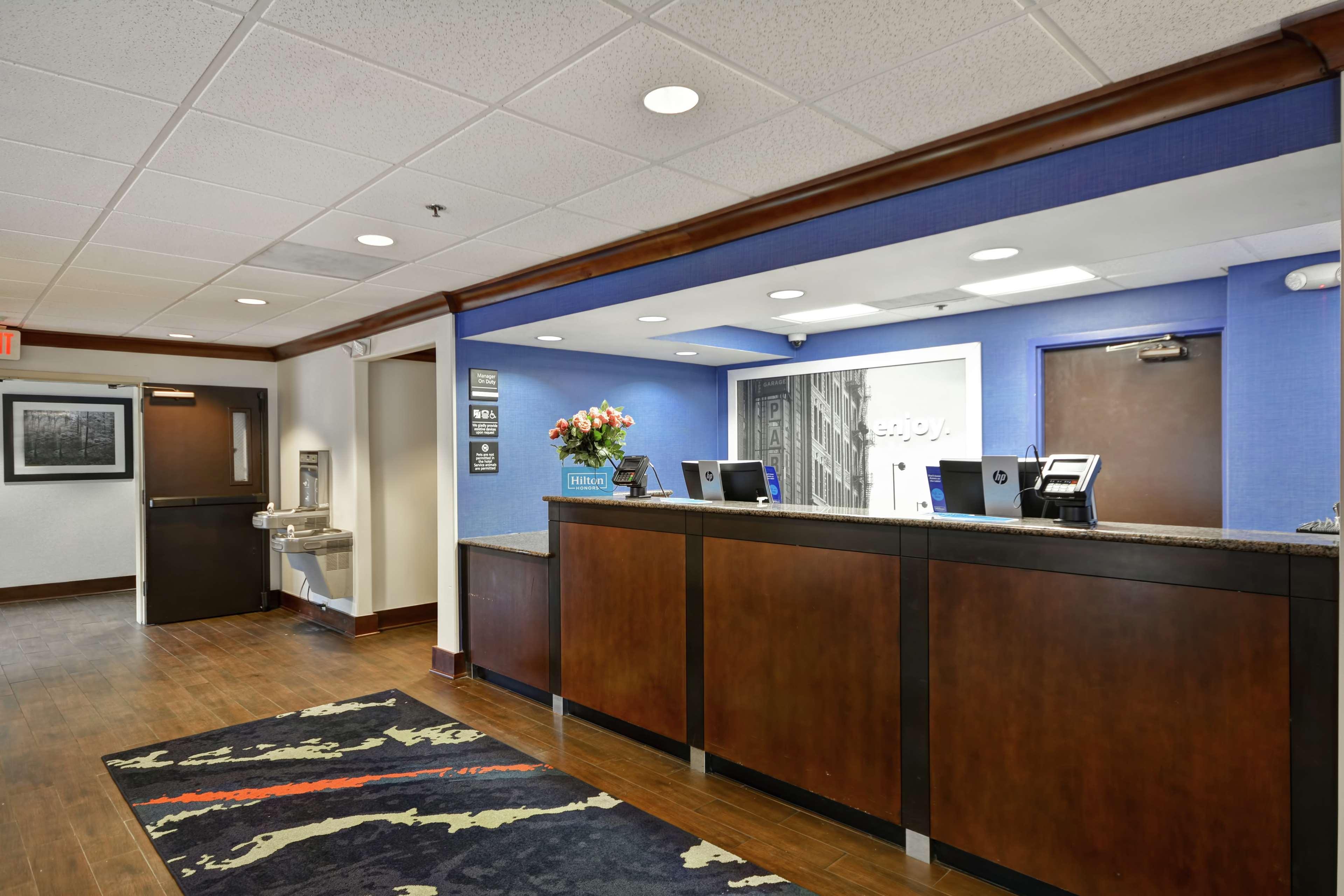 Hampton Inn Birmingham/Mountain Brook Εξωτερικό φωτογραφία