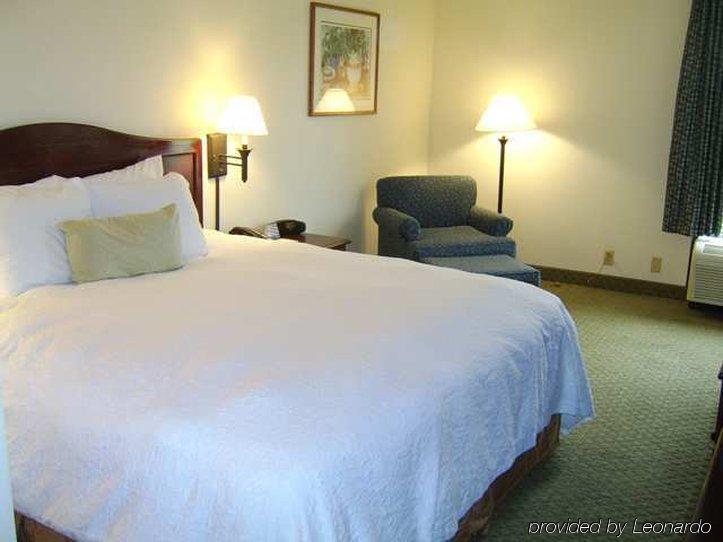 Hampton Inn Birmingham/Mountain Brook Δωμάτιο φωτογραφία